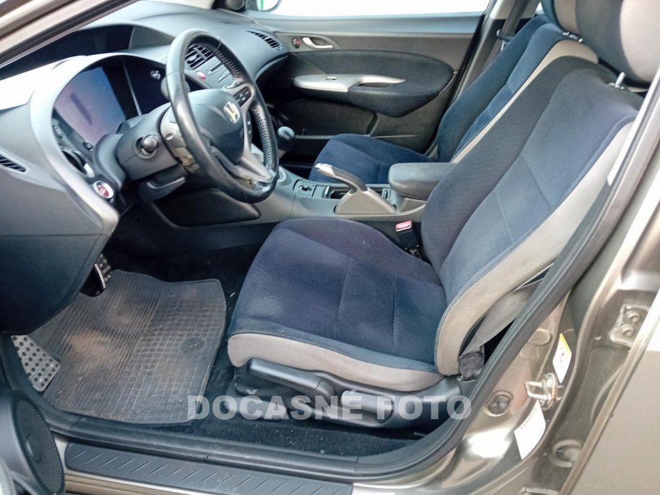 Honda Civic 1.8 I-VTEC 