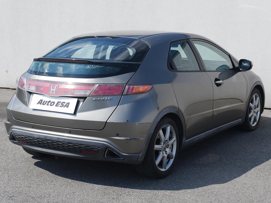 Honda Civic 1.8 I-VTEC 