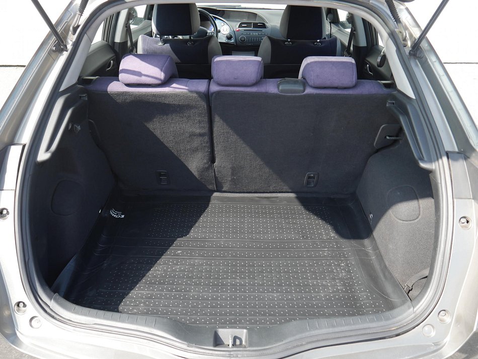 Honda Civic 1.8 I-VTEC 