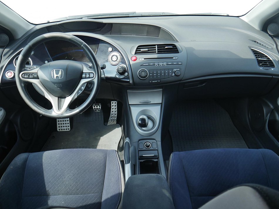 Honda Civic 1.8 I-VTEC 