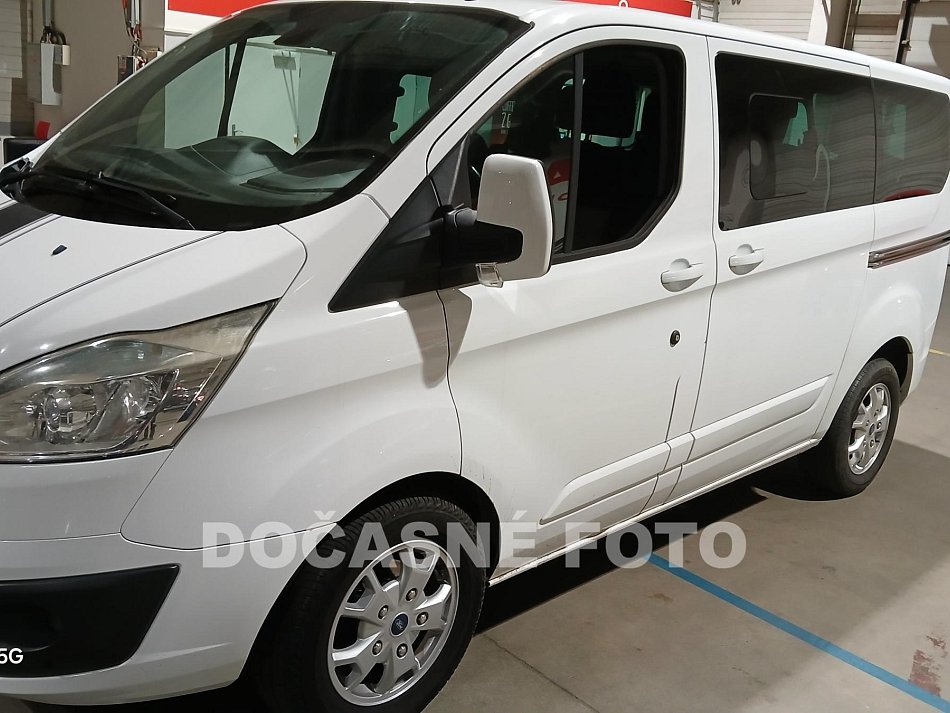 Ford Tourneo Custom 2.2 