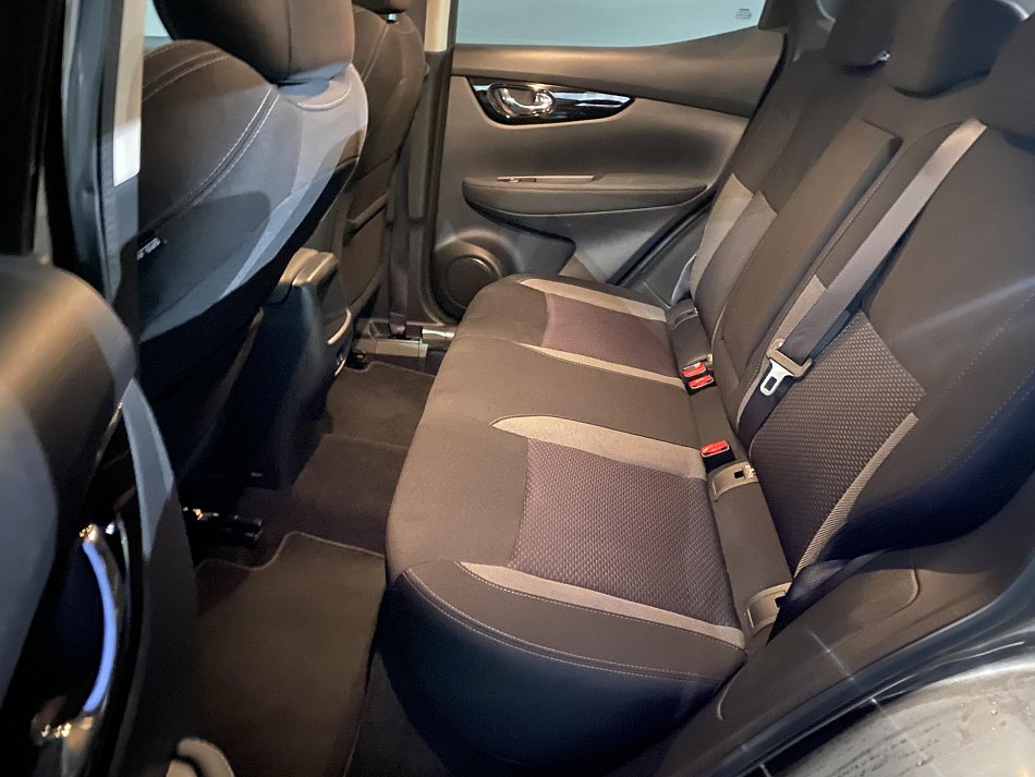 Nissan Qashqai 1.3 DiG-T N-Connecta