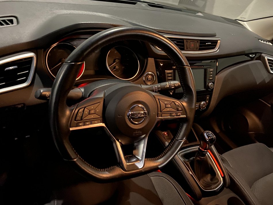 Nissan Qashqai 1.3 DiG-T N-Connecta