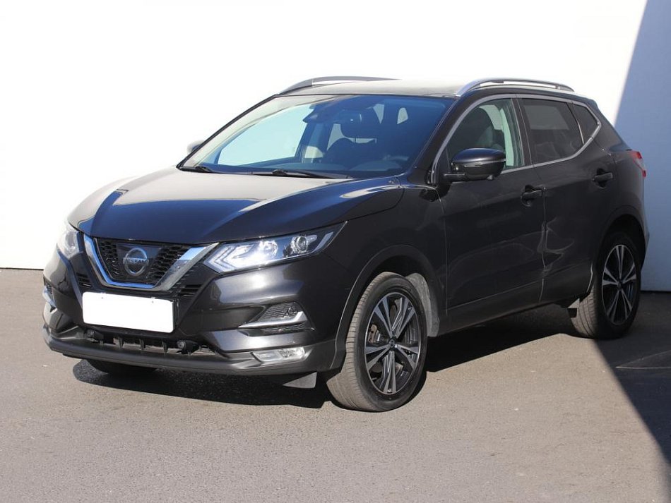 Nissan Qashqai 1.3i N-Connecta