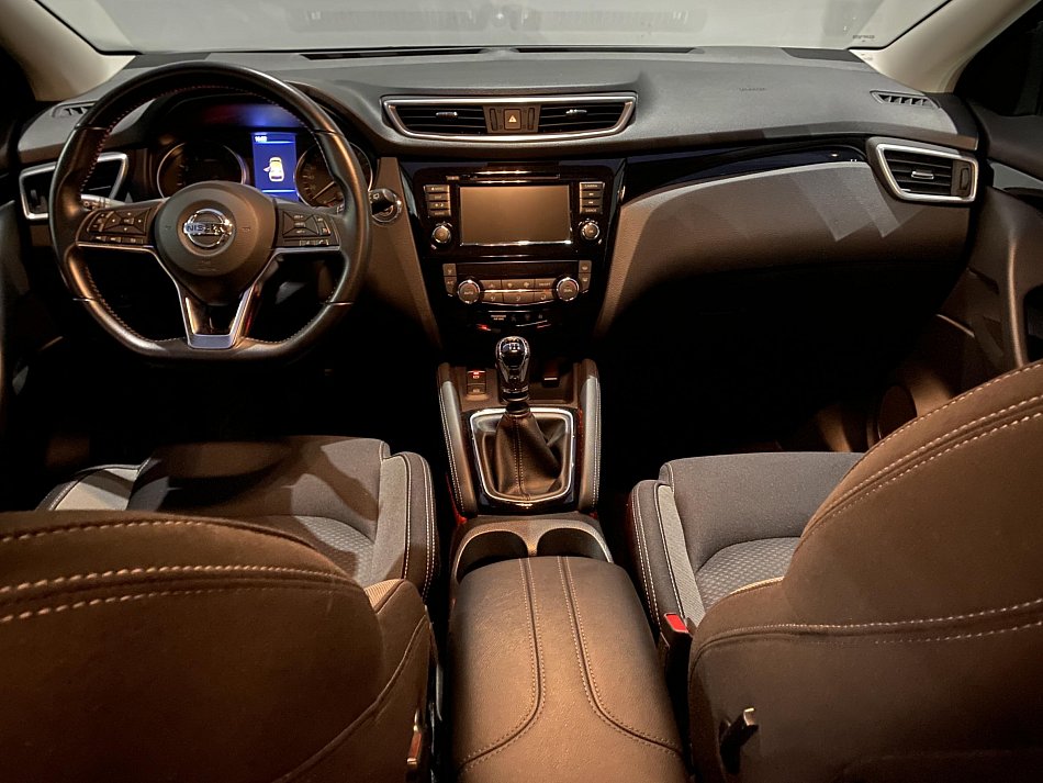 Nissan Qashqai 1.3 DiG-T N-Connecta