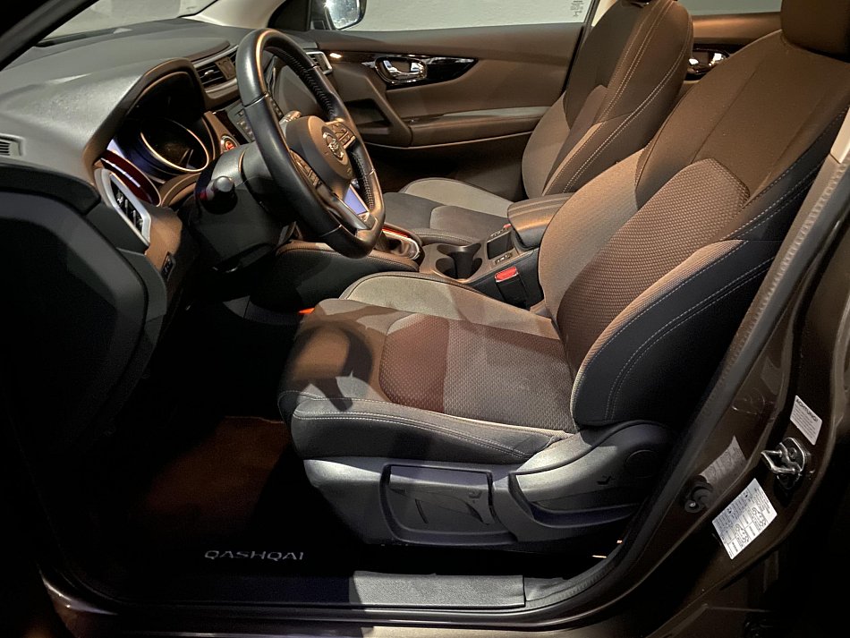 Nissan Qashqai 1.3 DiG-T N-Connecta