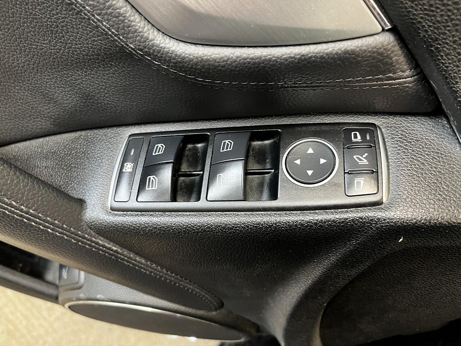 Mercedes-Benz Třída C 3.0 CDi  C350