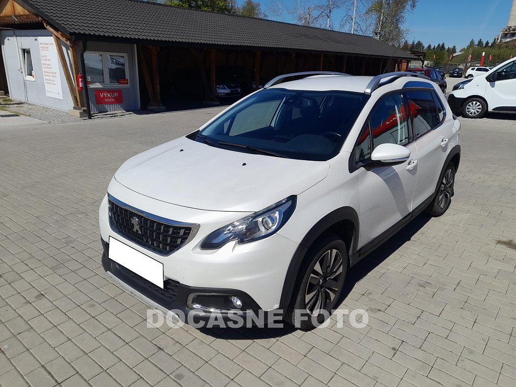 Peugeot 2008 1.2PT 