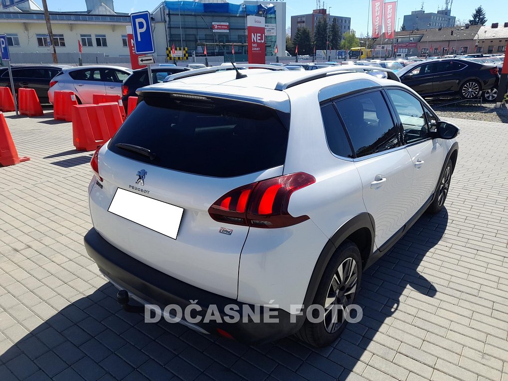 Peugeot 2008 1.2PT 