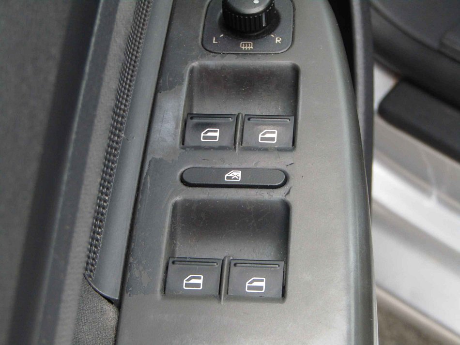 Volkswagen Golf 2.0 TDi 