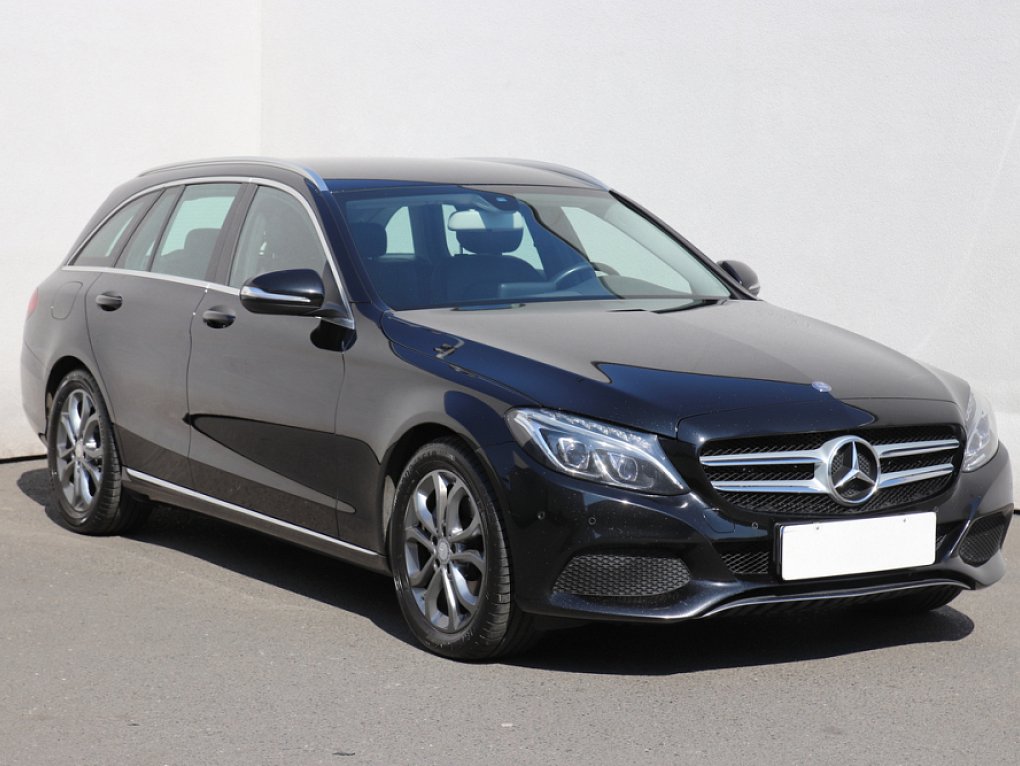 Mercedes-Benz Třída C 2.0 Avantgarde C200