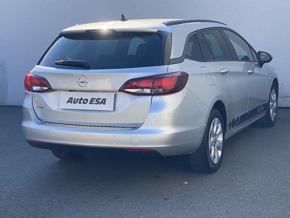 Opel Astra 1.4 T Edition