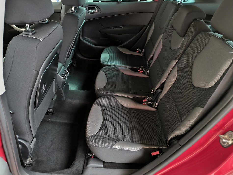 Peugeot 308 1.6 HDi  SW
