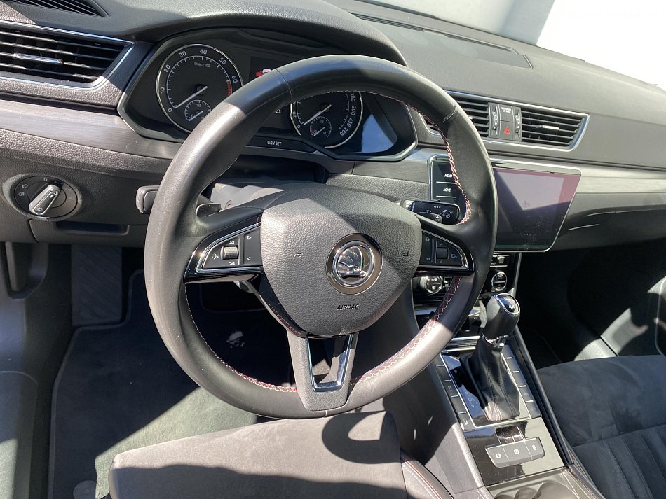 Škoda Superb III 2.0 TSi Edition 100