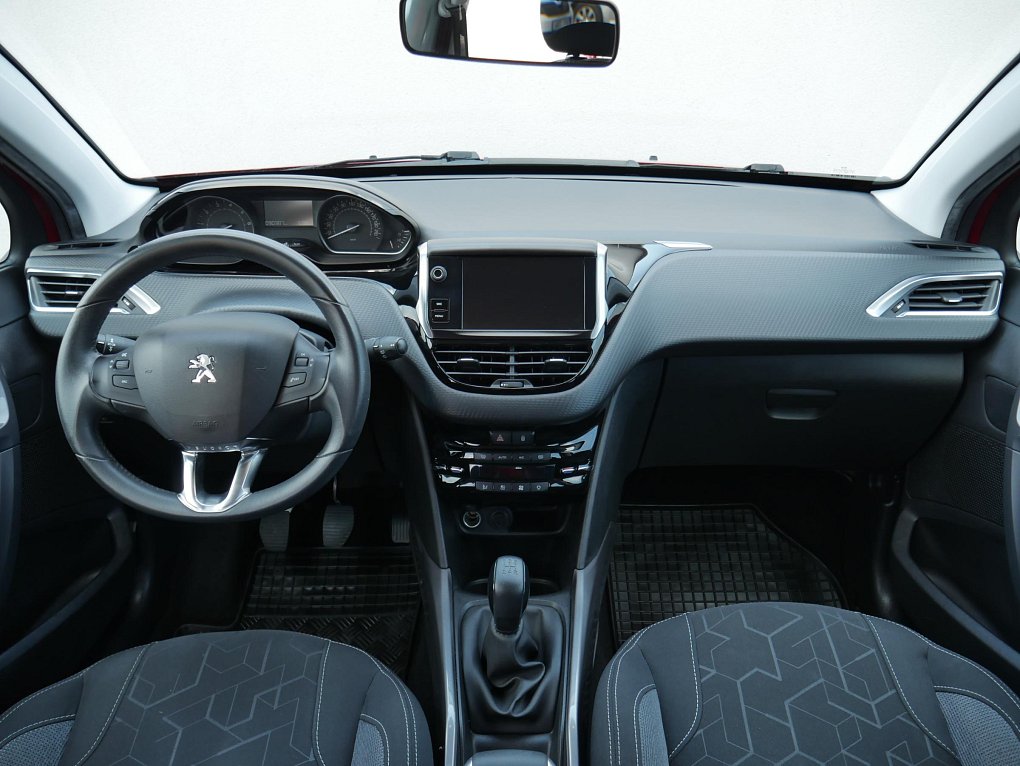 Peugeot 2008 1.2PT 