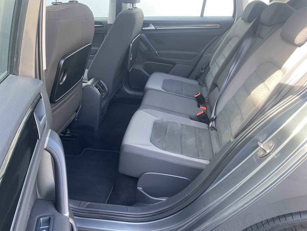 Volkswagen Sportsvan 1.5 TSi Highline