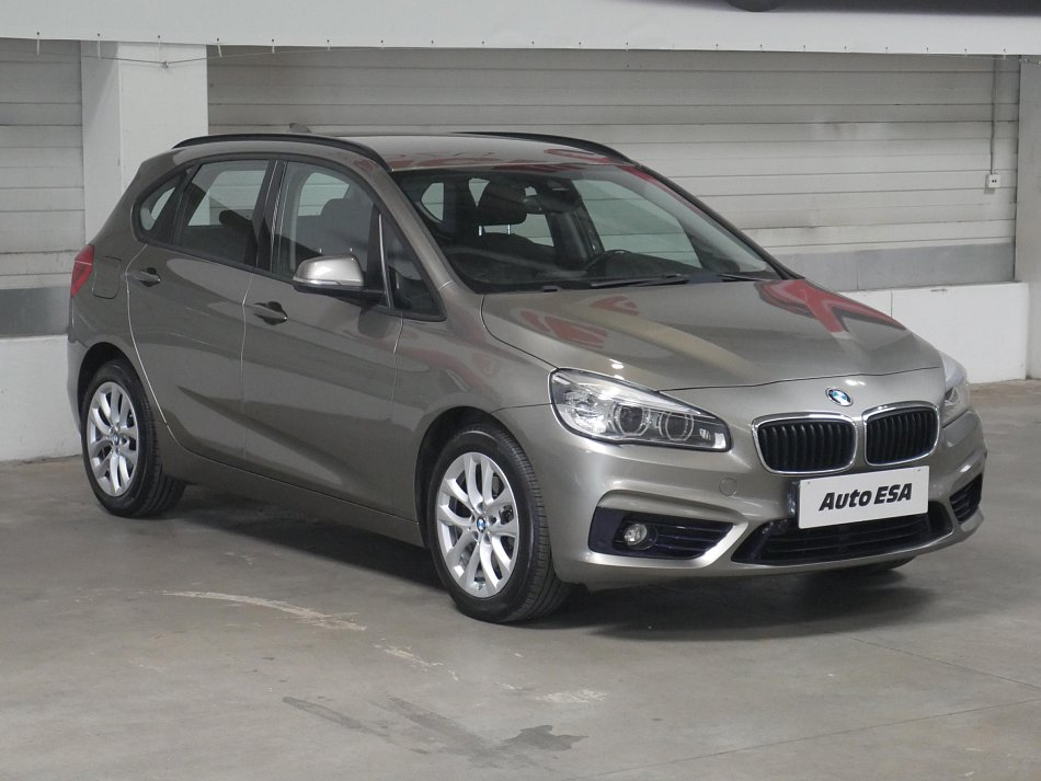 BMW Řada 2 2.0 i 