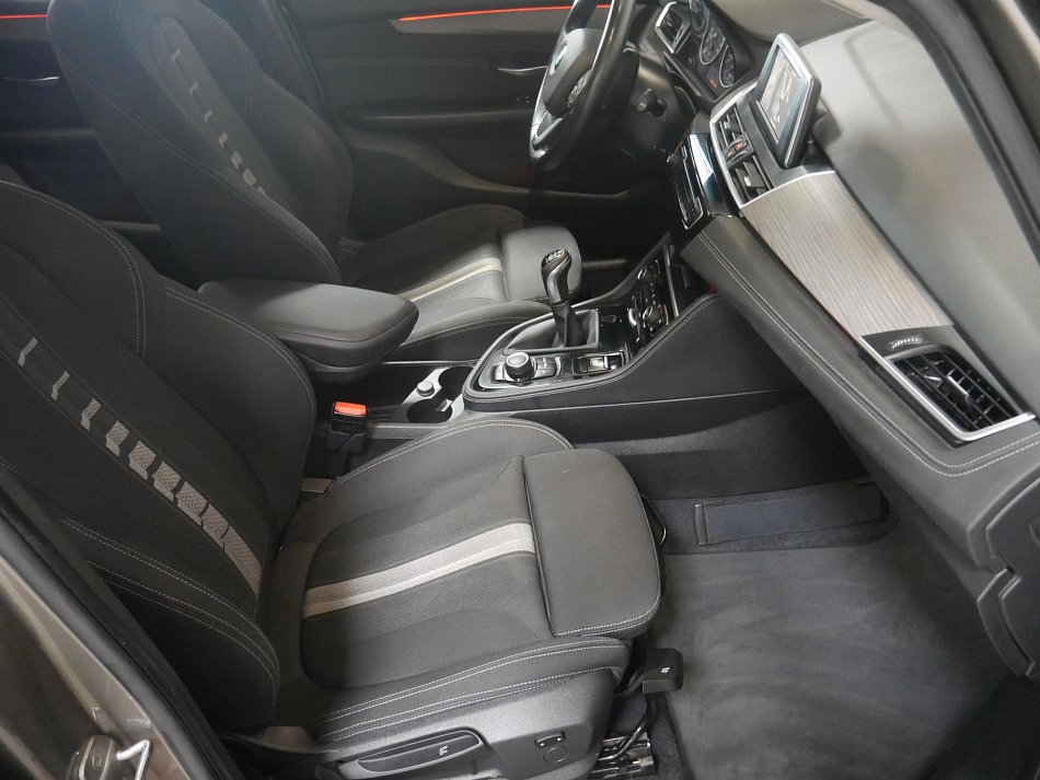 BMW Řada 2 2.0 i 
