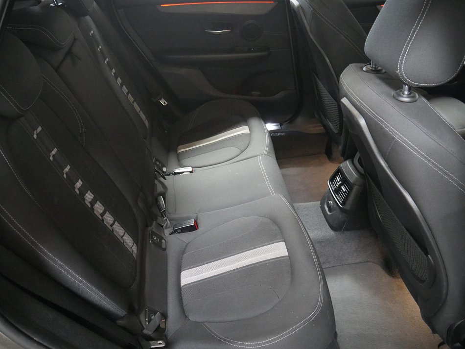 BMW Řada 2 2.0 i 