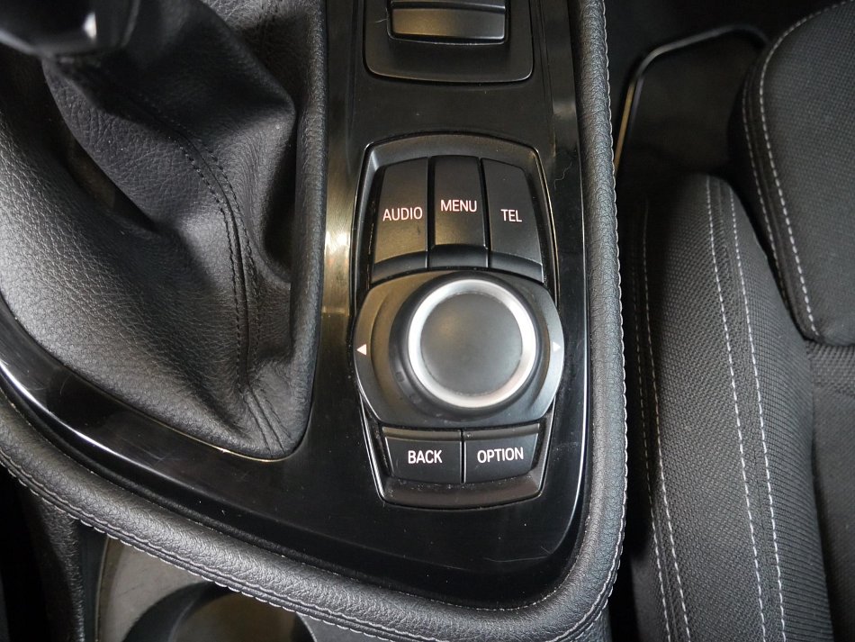 BMW Řada 2 2.0 i 