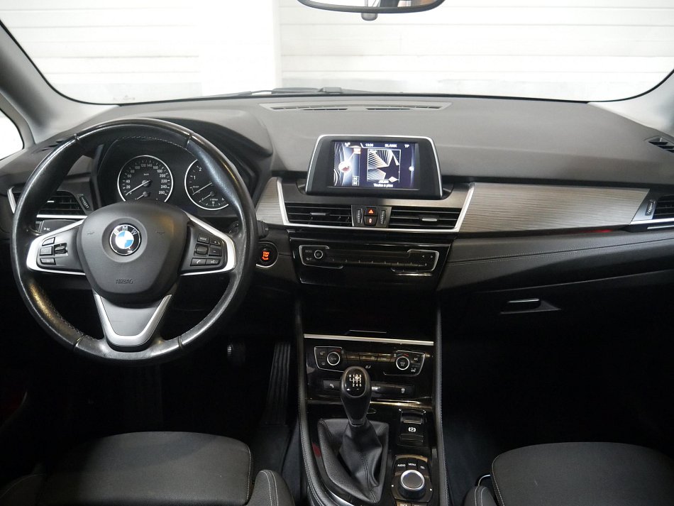 BMW Řada 2 2.0 i 