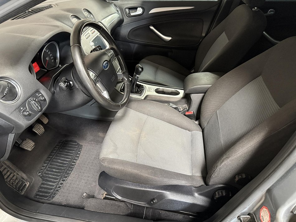 Ford Mondeo 1.6Ti-VCT 