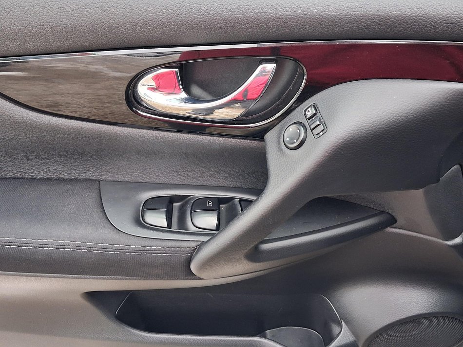 Nissan Qashqai 1.6 T 