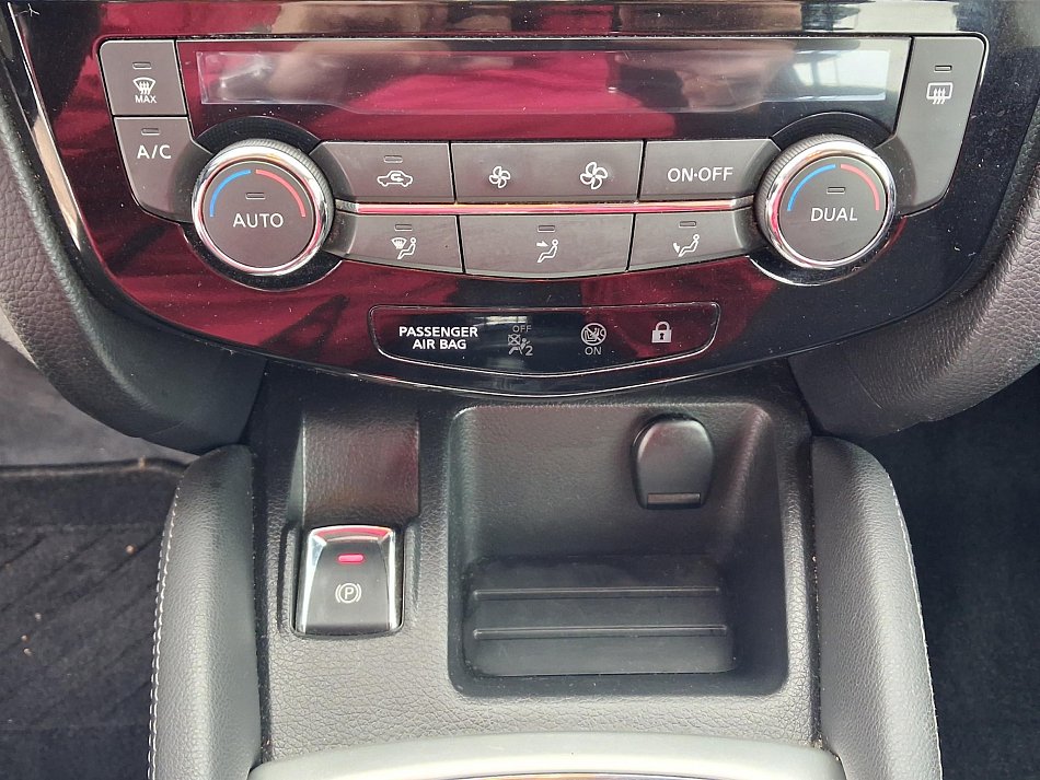 Nissan Qashqai 1.6 T 