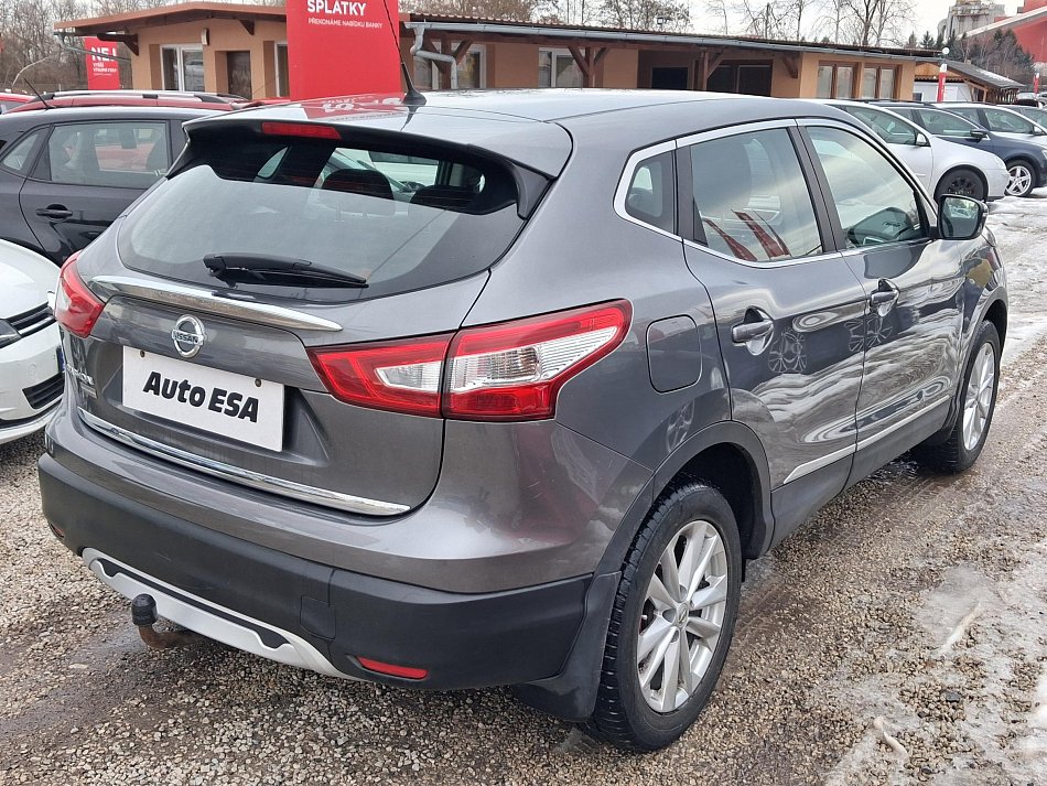 Nissan Qashqai 1.6 T 
