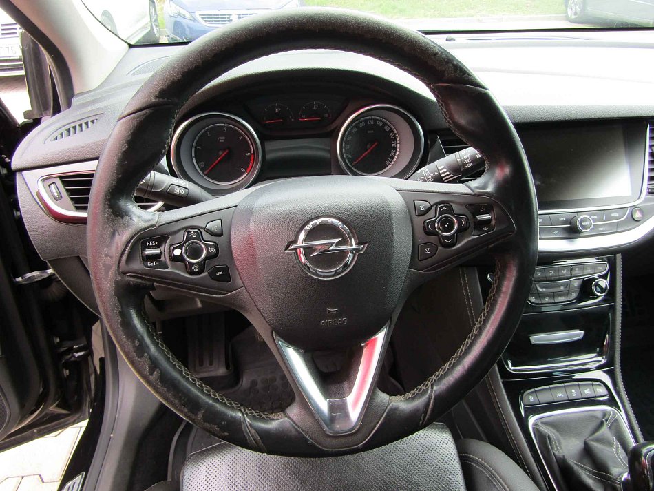 Opel Astra 1.6CDTi 