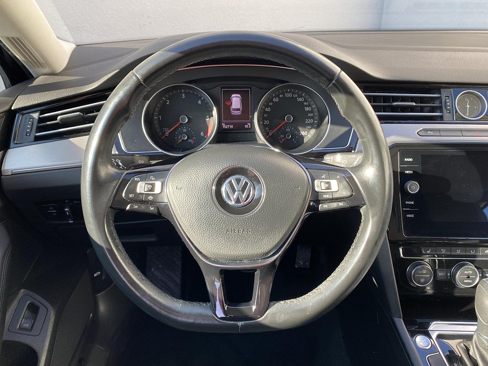 Volkswagen Passat 1.6 TDi Highline