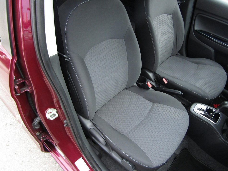 Mitsubishi Space Star 1.2 i 