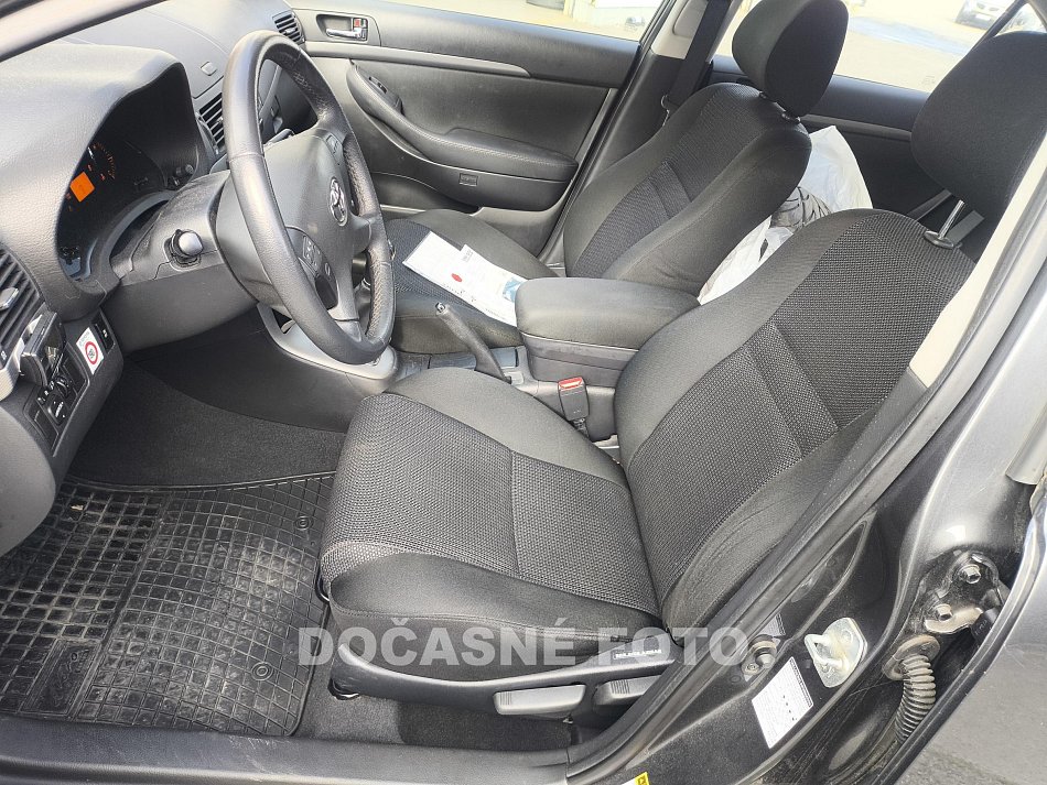 Toyota Avensis 2.0 VVT-I 