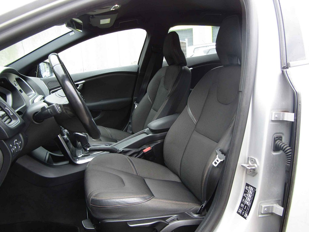 Volvo V40 2.0 D Cross Country