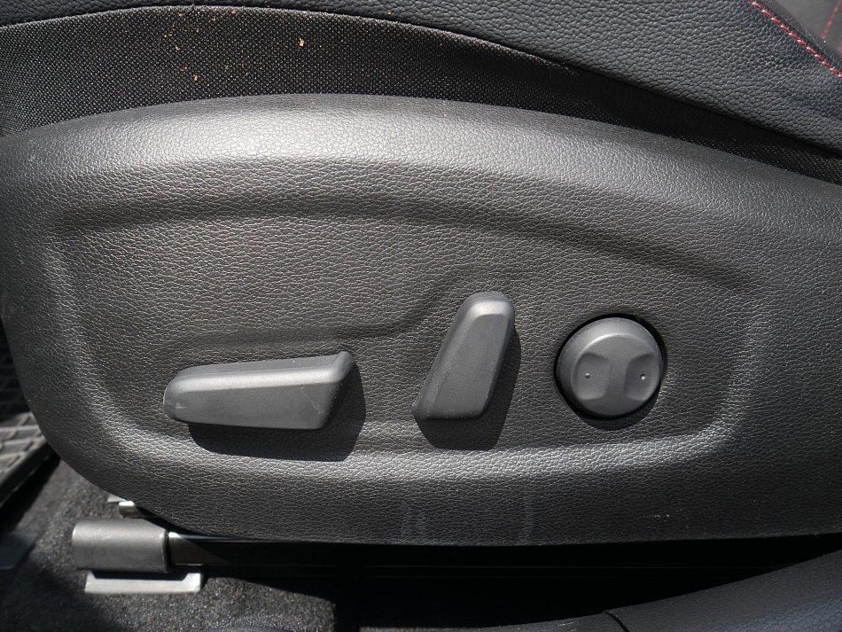 Kia Ceed 1.6 T-GDi GT