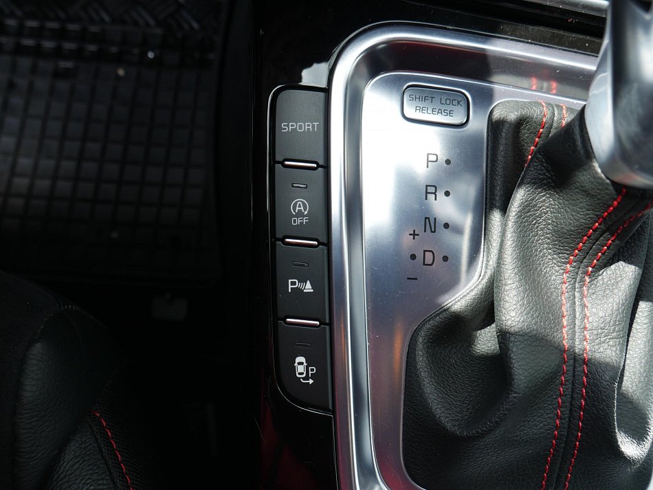 Kia Ceed 1.6 T-GDi GT