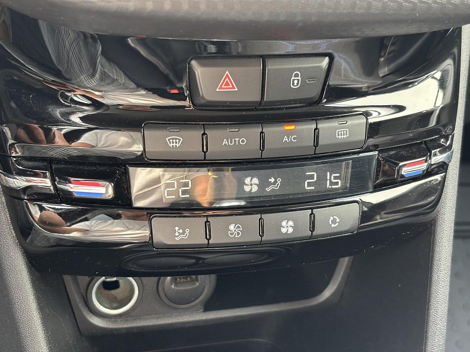 Peugeot 2008 1.2 PT Style