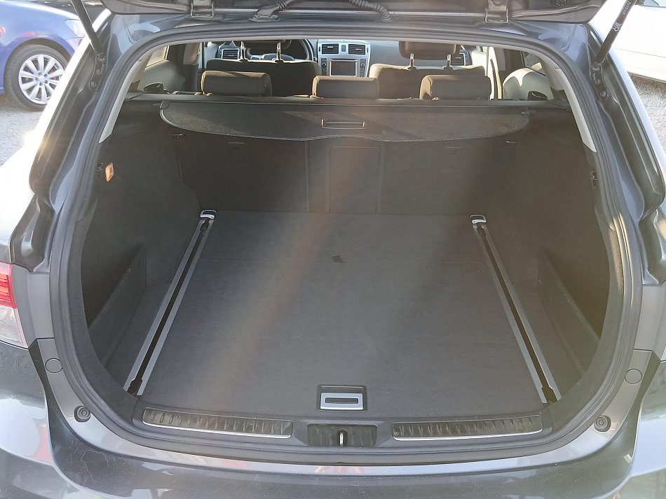 Toyota Avensis 2.0 D-4D 