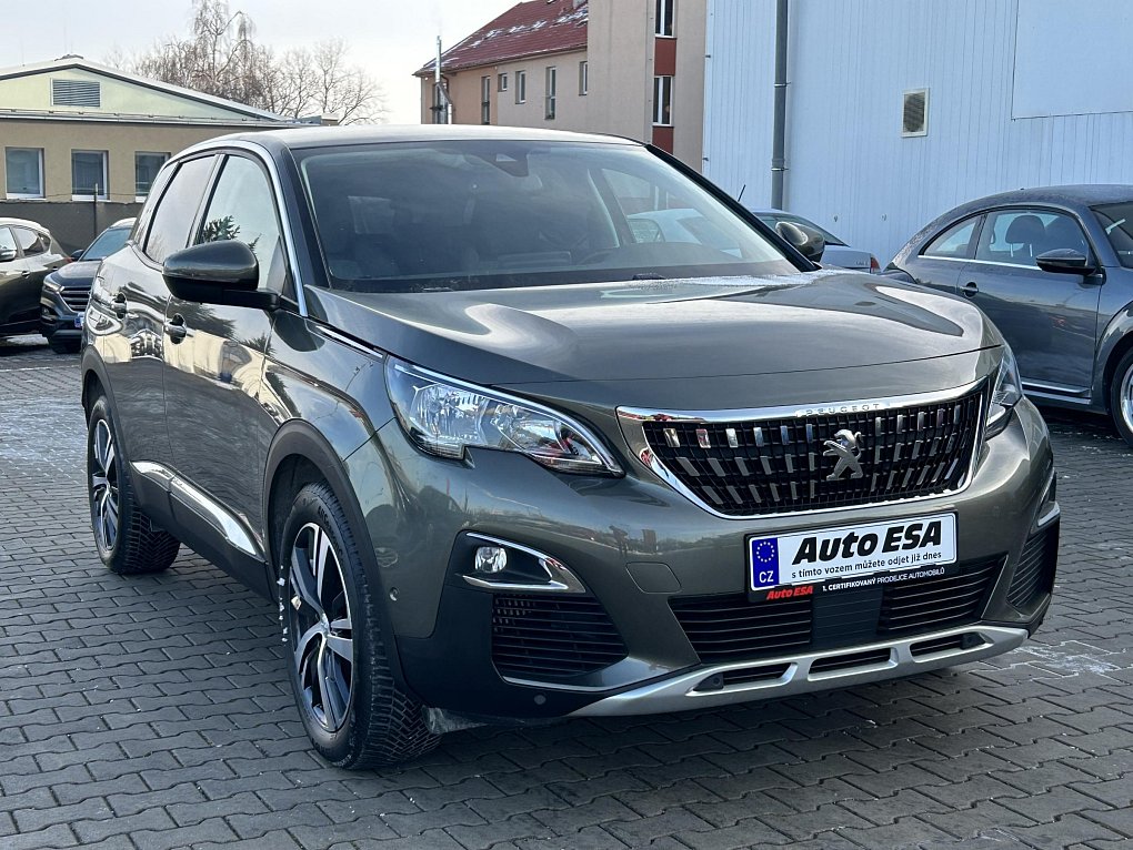 Peugeot 3008 1.2 PT Allure