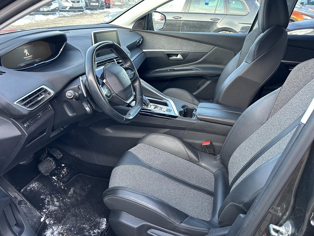 Peugeot 3008 1.2 PT Allure