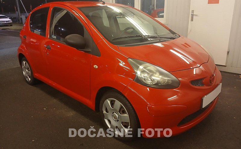 Toyota Aygo 1.0i 