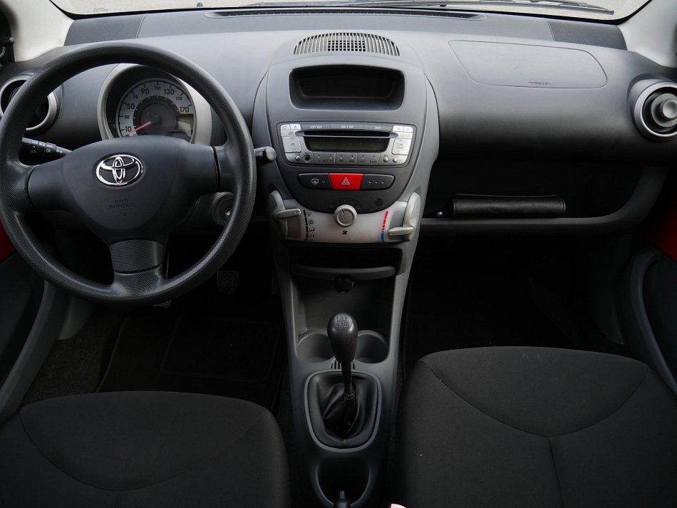 Toyota Aygo 1.0i 