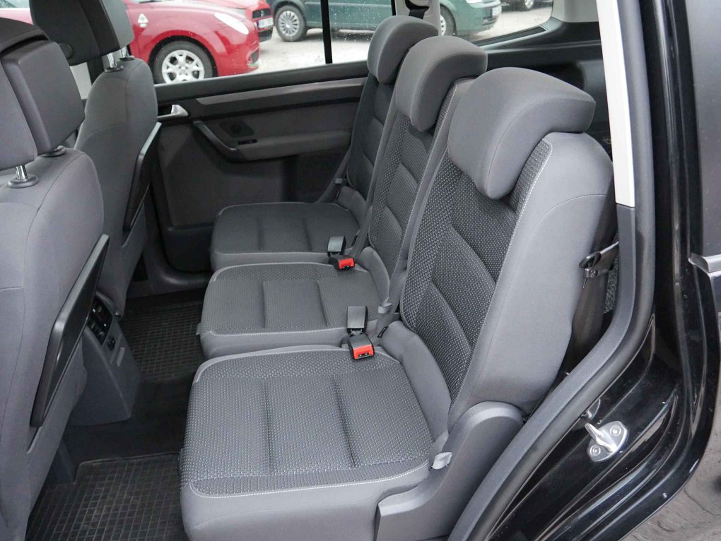 Volkswagen Touran 2.0TDi 