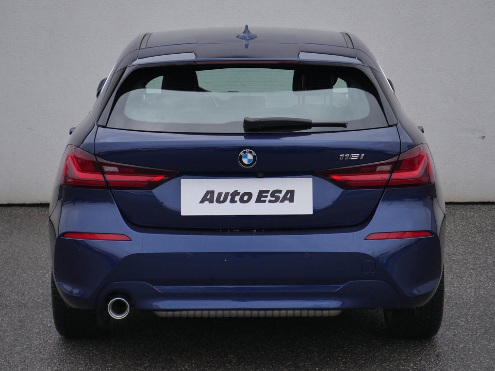 BMW Řada 1 1.5i  118i