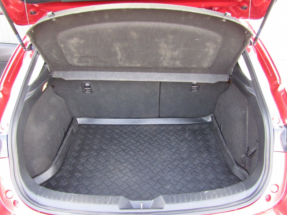 Mazda 3 2.0 i 