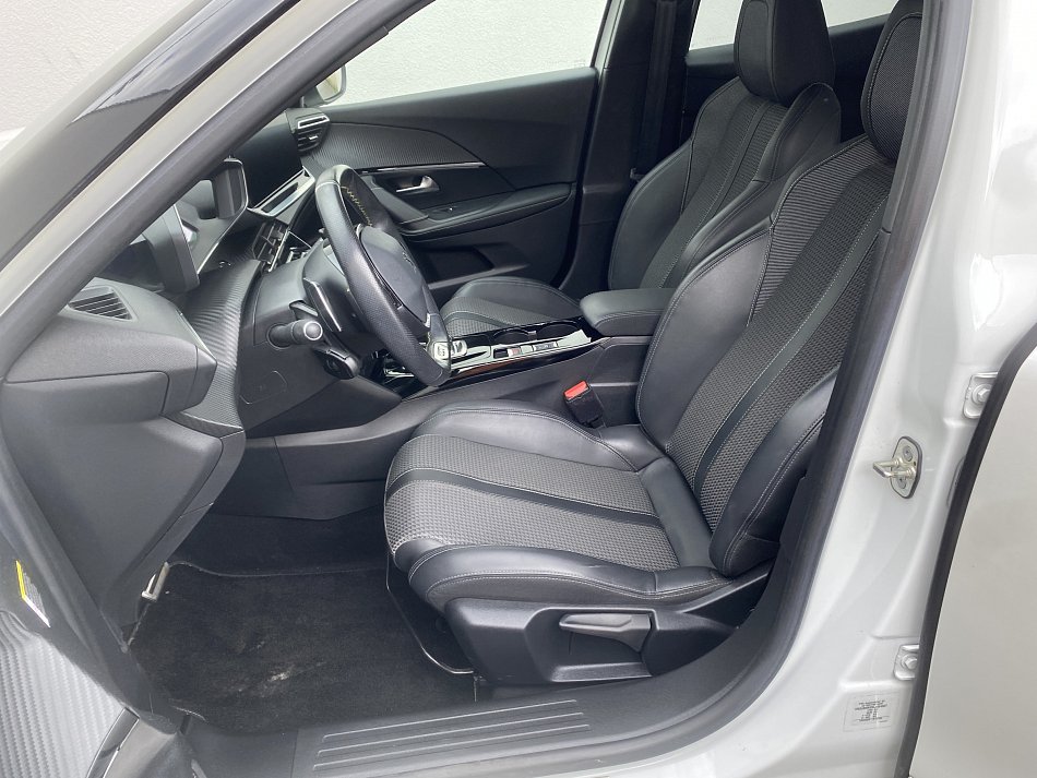 Peugeot 2008 1.2PT GT Line
