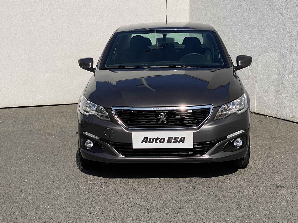 Peugeot 301 1.6i 