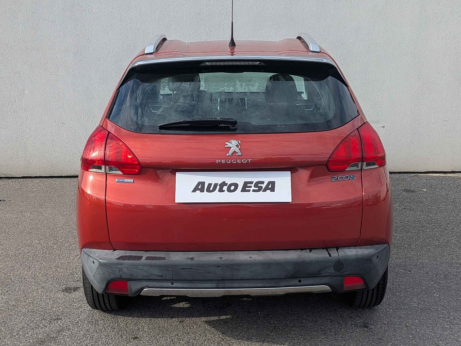 Peugeot 2008 1.2PT 