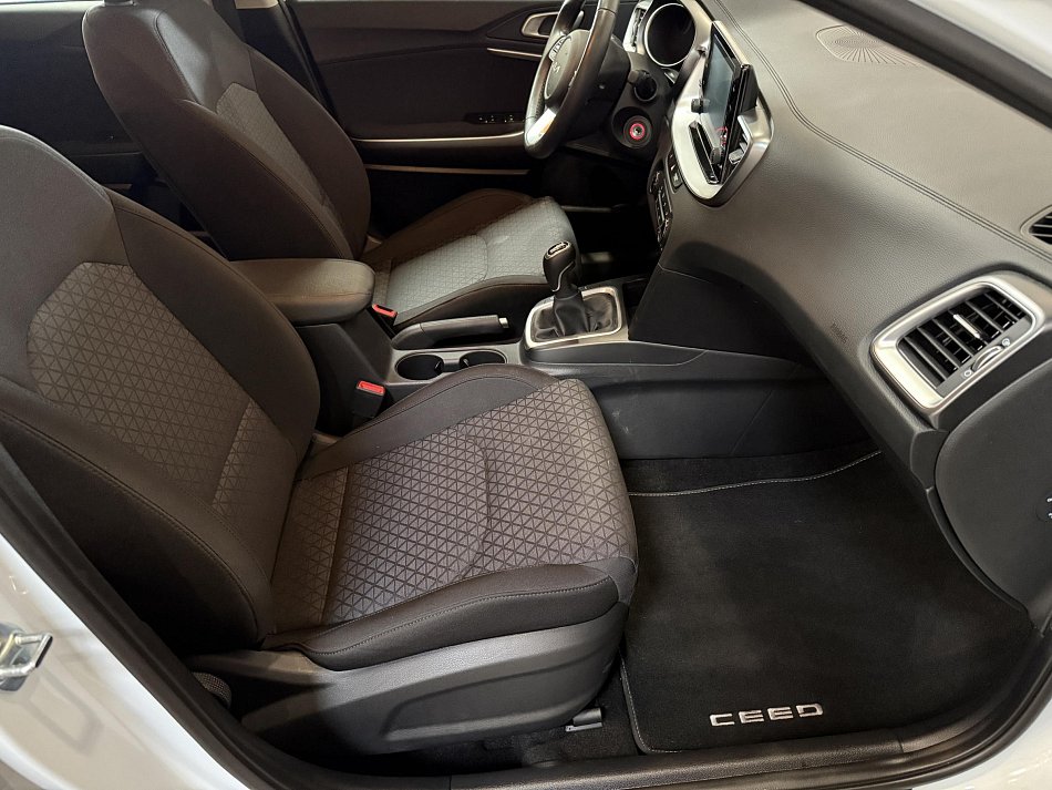 Kia Ceed 1.5T-GDi 