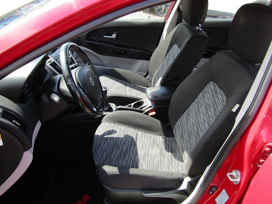 Kia Ceed 1.4i 